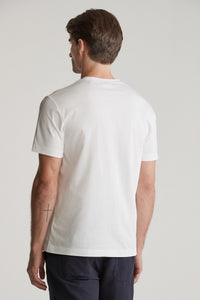 GANT - Sailing Graphic Regular Fit T-Shirt in Eggshell 2003305 113