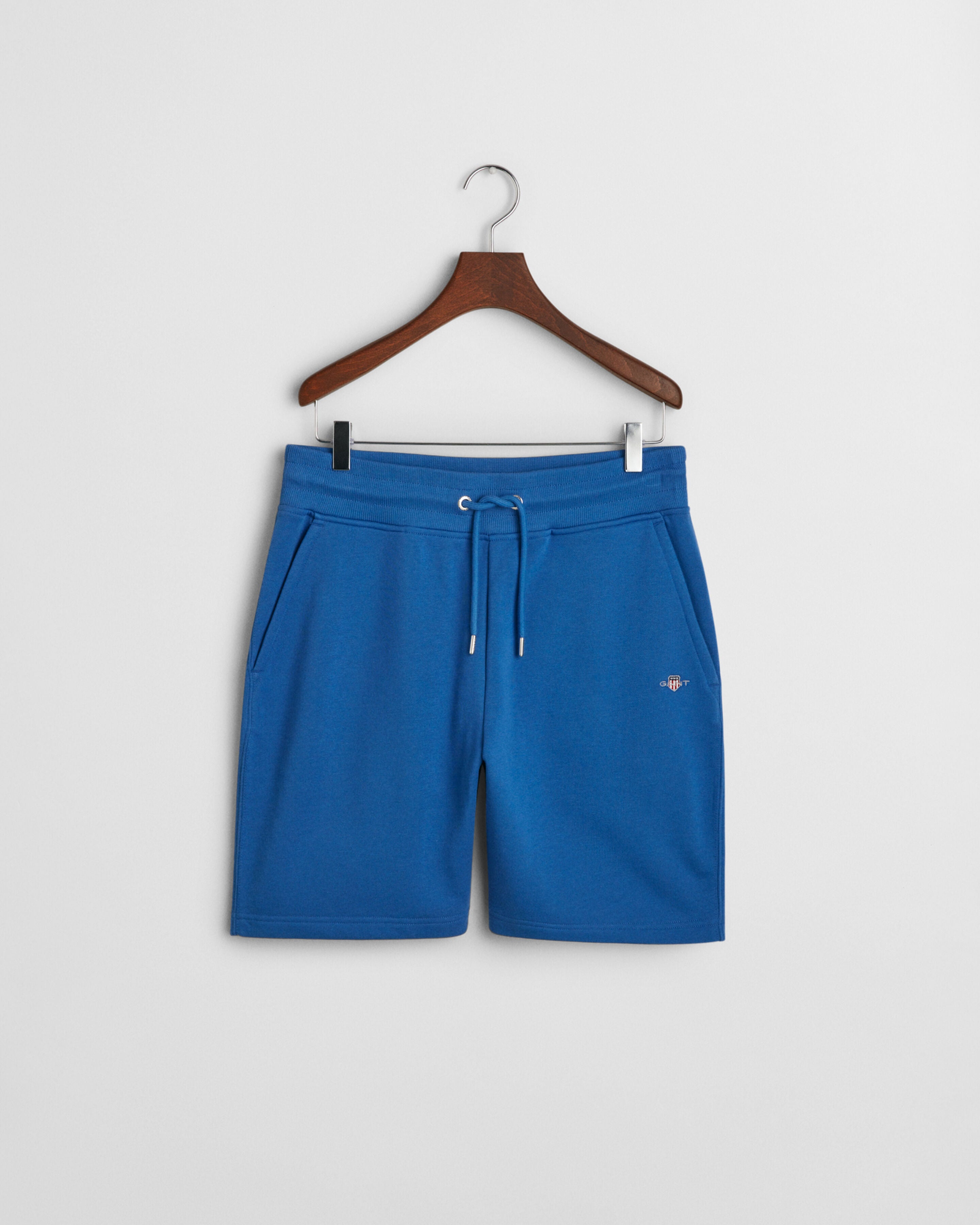 GANT - Shield Sweat Shorts in Rich Blue 2009027 407