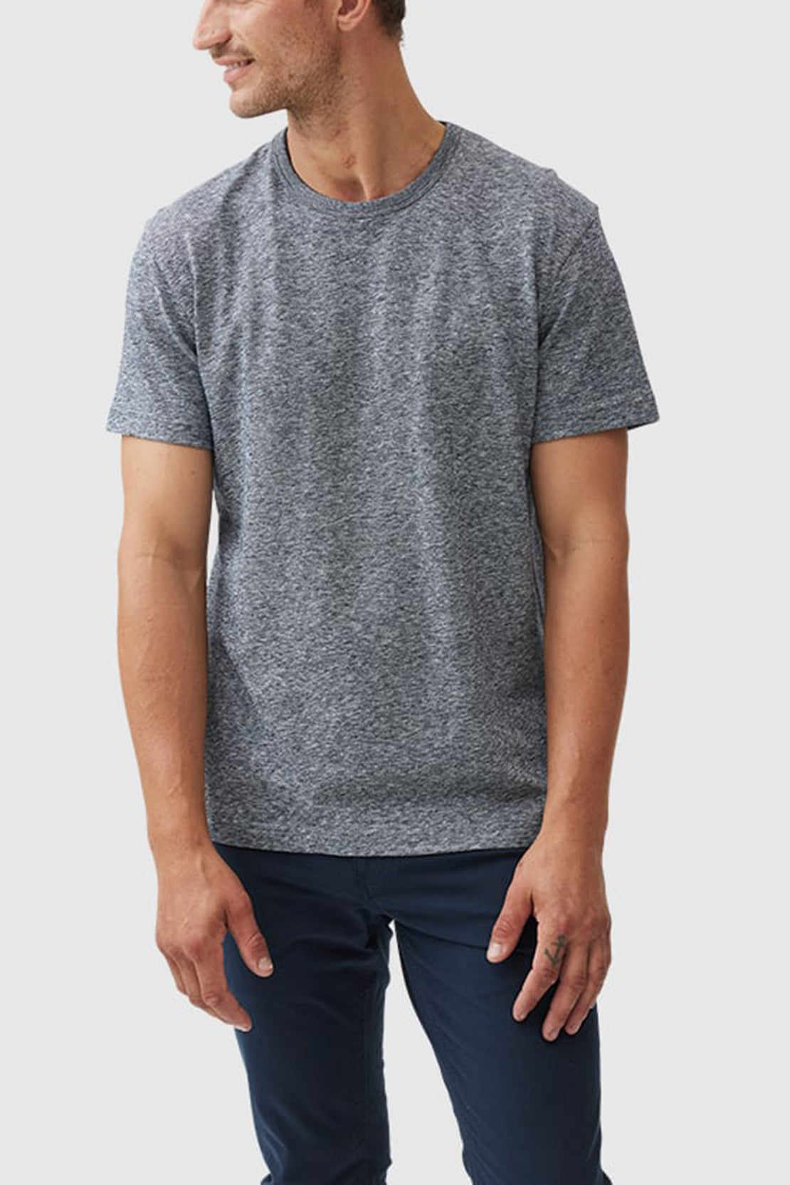 RODD & GUNN - FAIRFIELD Linen Blend T-Shirt in DENIM Blue PP0492